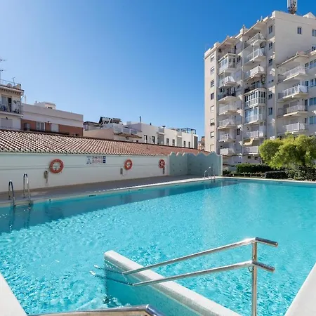 Coronado Perla Pool Centro