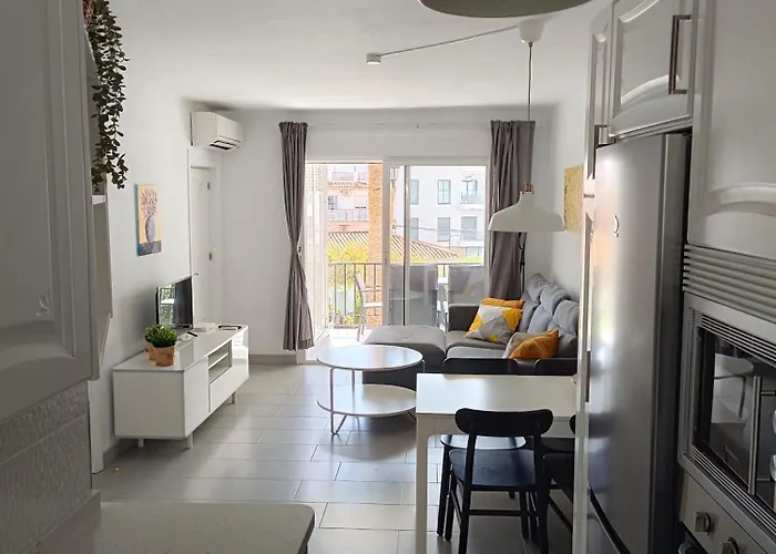 Coronado Perla Pool Centro * نيرخا